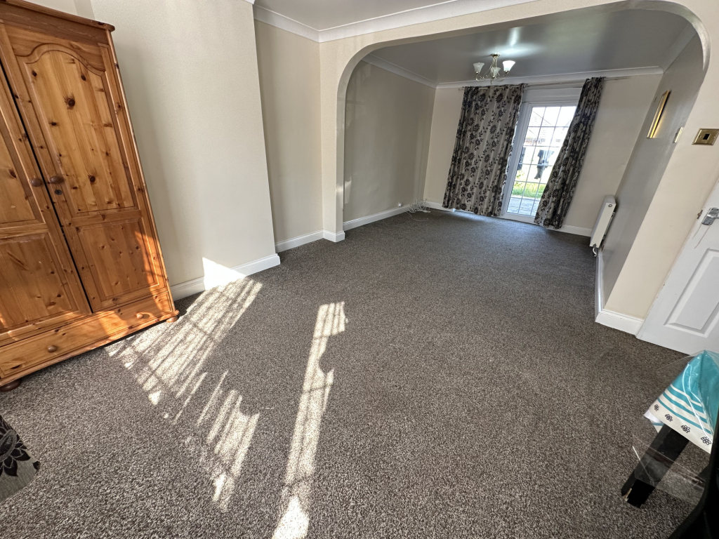 3 bed Semi-Detached House for rent in Uxbridge. From Galaxy Real Estate