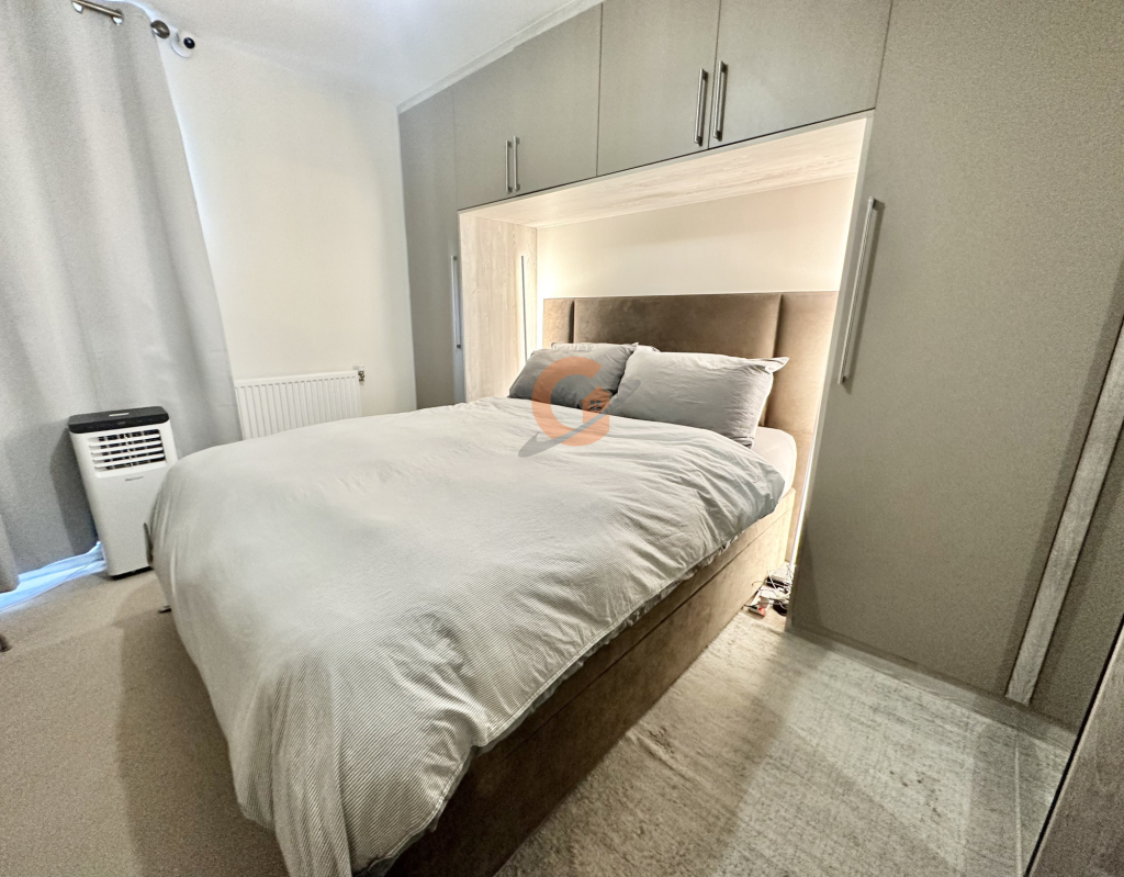1 bed Apartment for rent in London. From Galaxy Real Estate