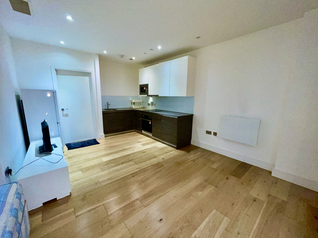 1 bed Flat for rent in Hounslow. From Galaxy Real Estate