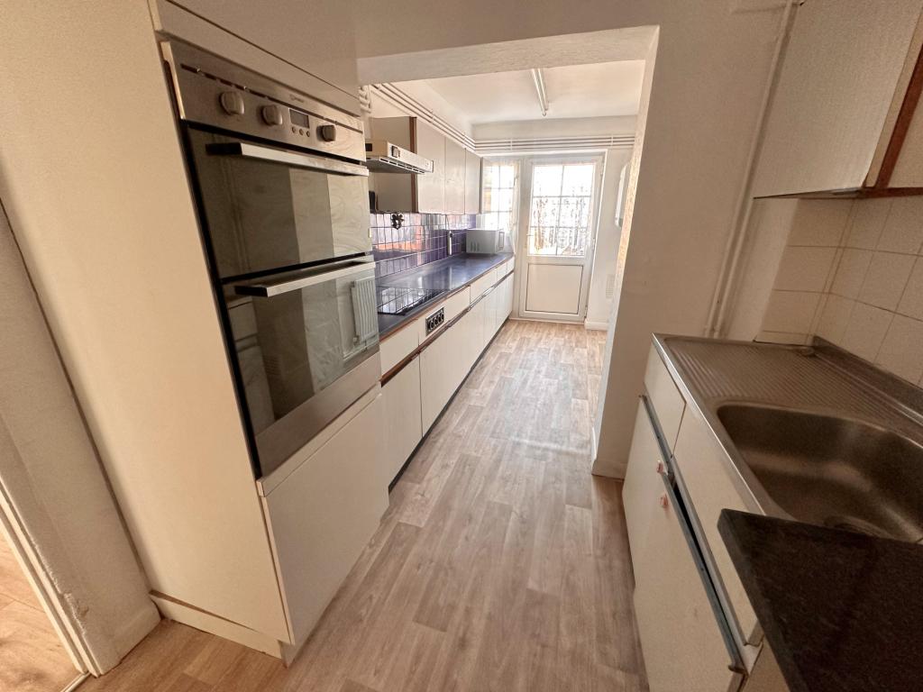 3 bed End of Terrace for rent in Isleworth. From Galaxy Real Estate
