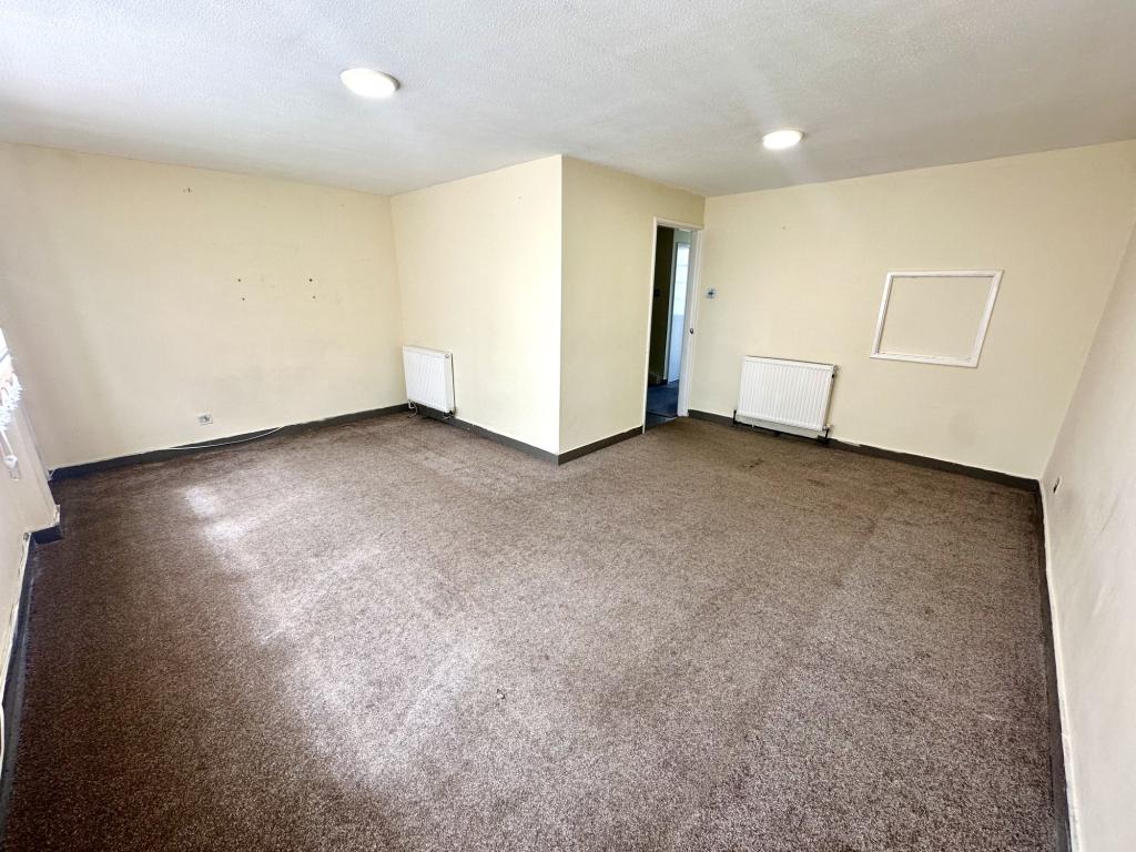 3 bed End of Terrace for rent in Hounslow. From Galaxy Real Estate