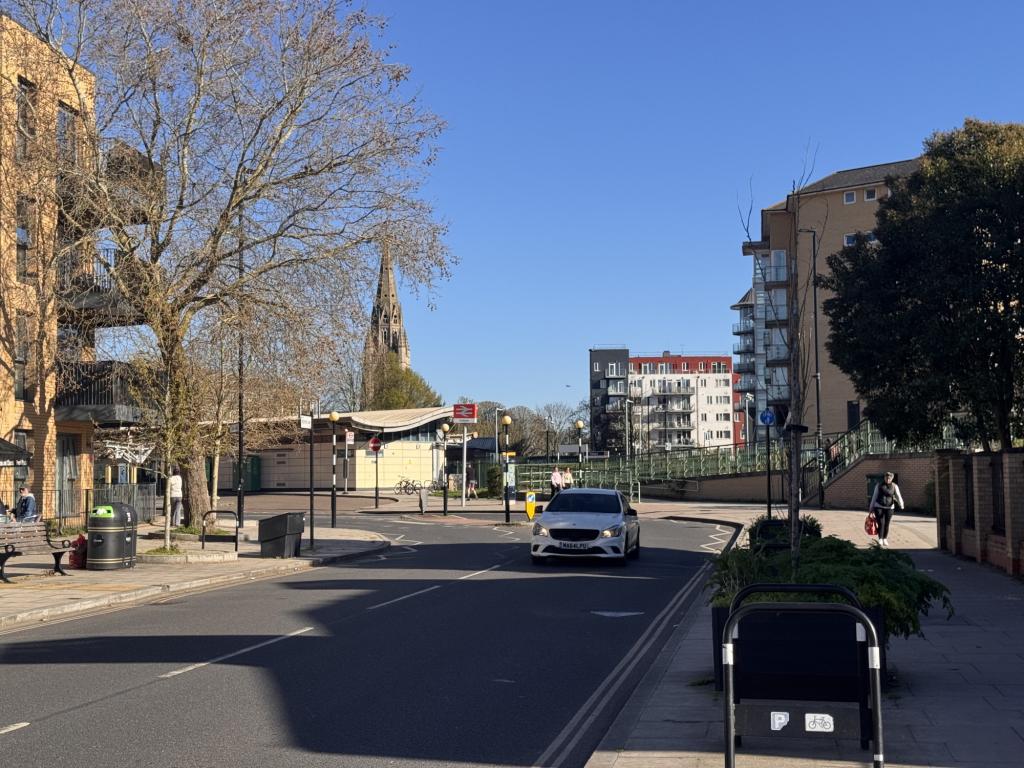 3 bed Mid Terraced House for rent in Feltham. From Galaxy Real Estate