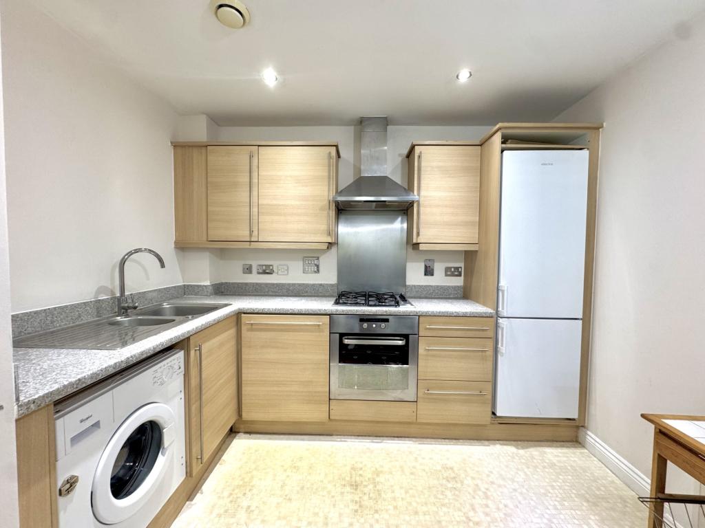 2 bed 1st Floor Flat for rent in Hounslow. From Galaxy Real Estate