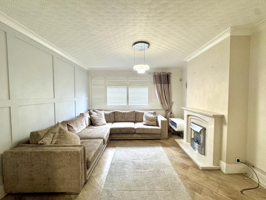 4 bed Semi Detached for rent in Hayes. From Galaxy Real Estate