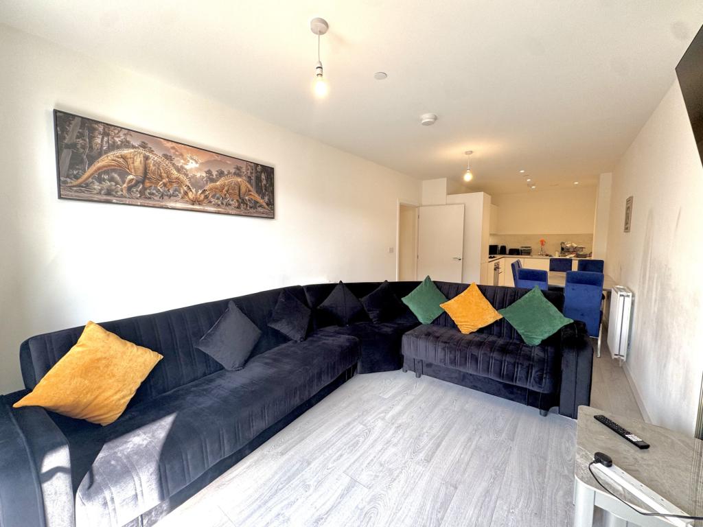 2 bed Apartment for rent in Hayes. From Galaxy Real Estate 2 bed Apartment for rent in Hayes. From Galaxy Real Estate