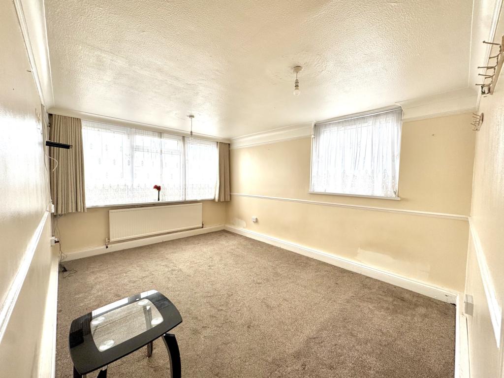 2 bed 1st Floor Flat for rent in Southall. From Galaxy Real Estate
