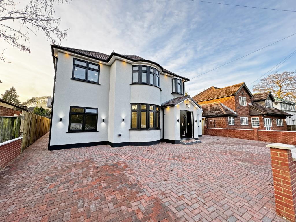 6 bed Detached for rent in Uxbridge. From Galaxy Real Estate