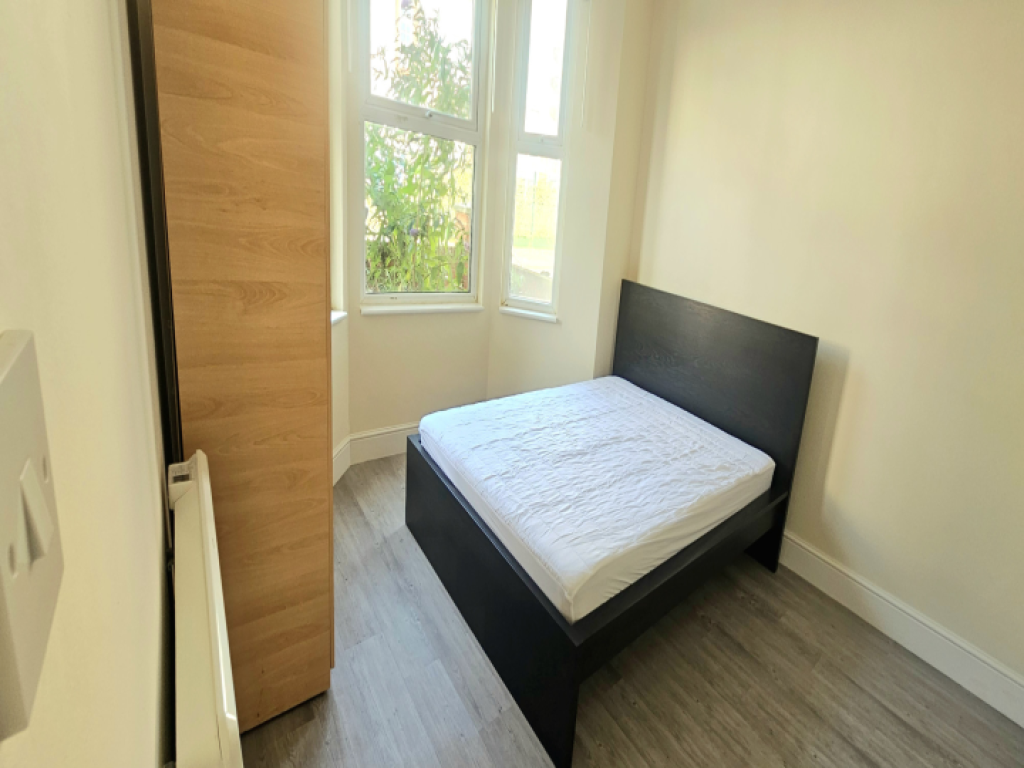 0 bed Studio for rent in Southall. From Galaxy Real Estate