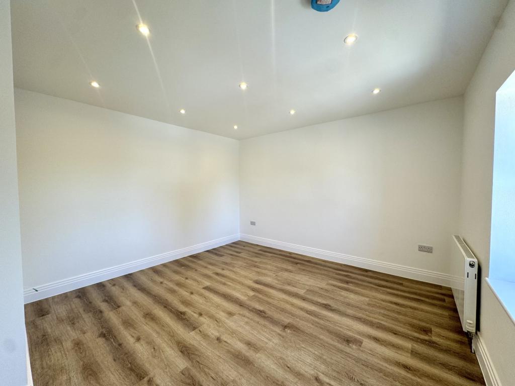 2 bed 1st Floor Flat for rent in Southall. From Galaxy Real Estate