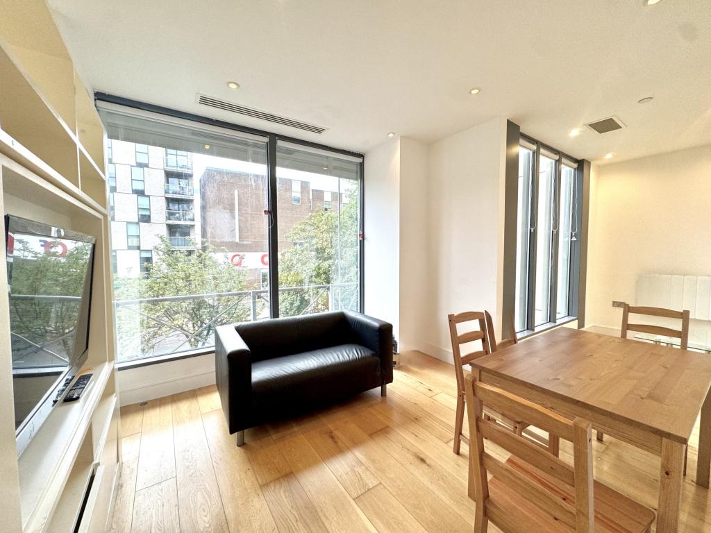 1 bed 1st Floor Flat for rent in Hounslow. From Galaxy Real Estate