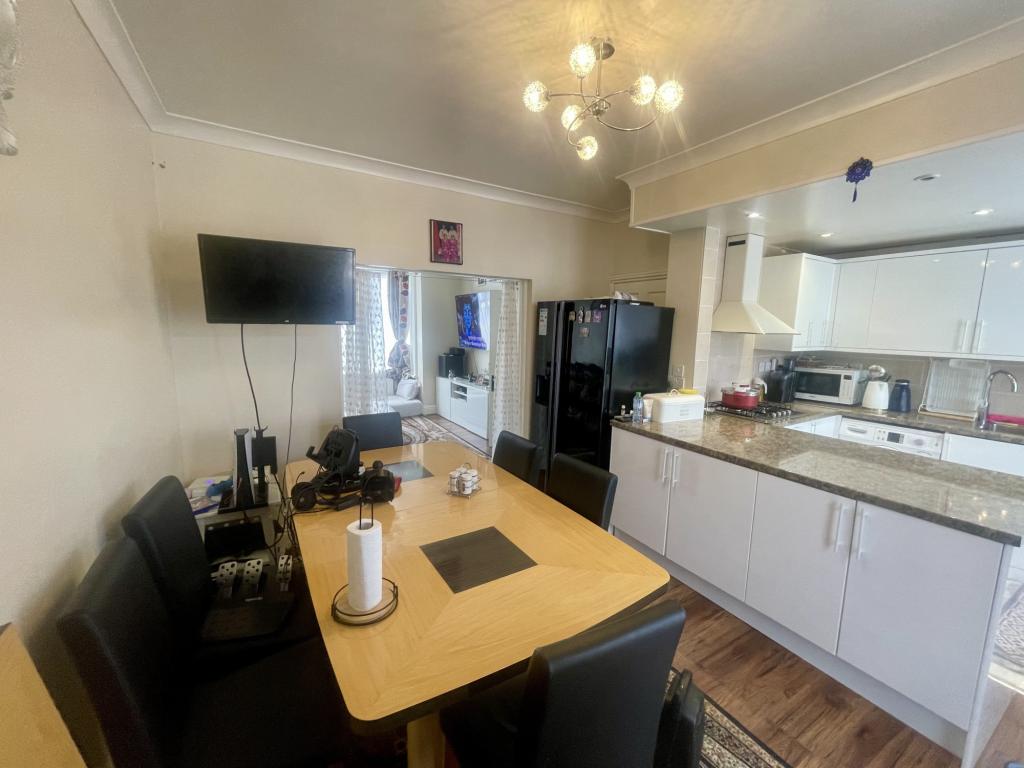 3 bed Semi Detached for rent in Southall. From Galaxy Real Estate