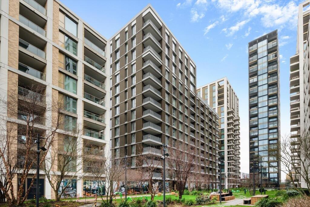 3 bed Apartment for rent in Battersea. From Garton Jones - London 3 bed Apartment for rent in Battersea. From Garton Jones - London