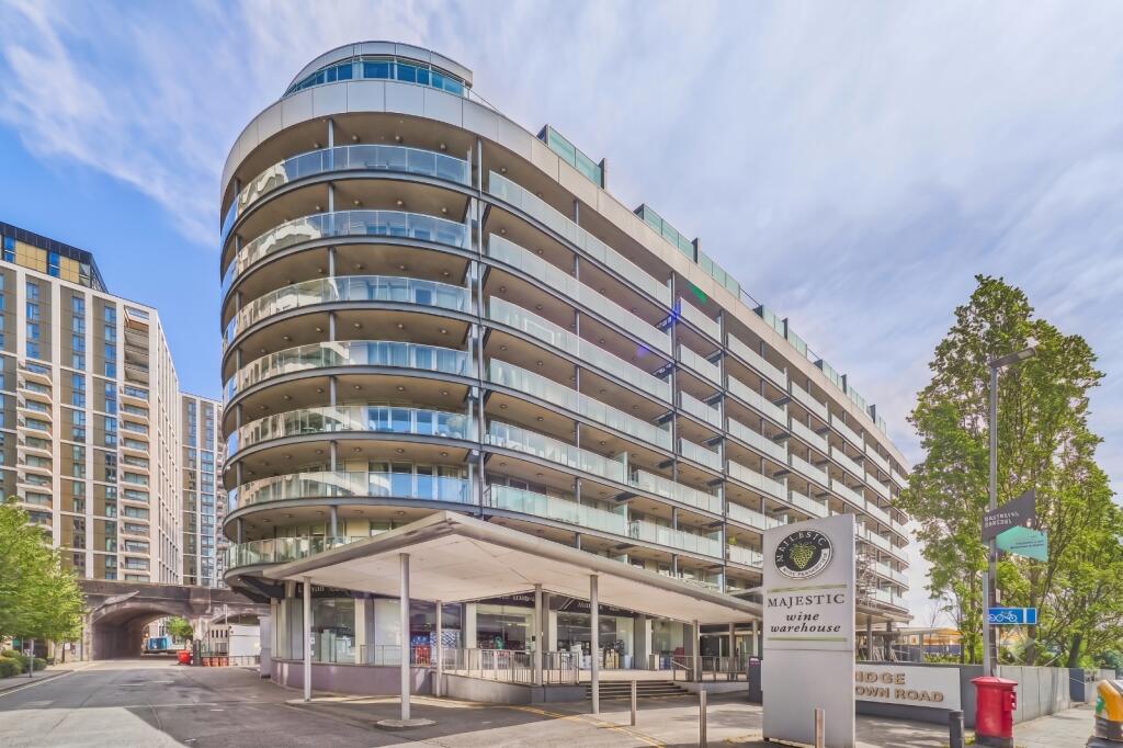 2 bed Apartment for rent in Battersea. From Garton Jones - London 2 bed Apartment for rent in Battersea. From Garton Jones - London