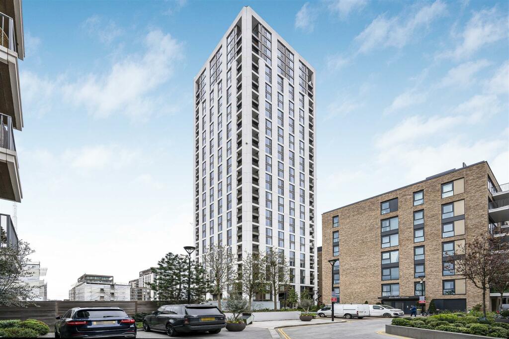 3 bed Penthouse for rent in London. From Garton Jones - Chelsea
