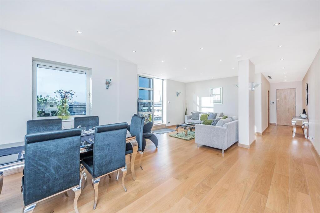 3 bed Apartment for rent in London. From Garton Jones - Chelsea & Belgravia 3 bed Apartment for rent in London. From Garton Jones - Chelsea & Belgravia