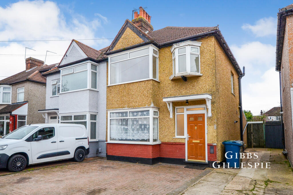 4 bed Semi Detached for rent in Harrow. From Gibbs Gillespie - Stanmore Sales