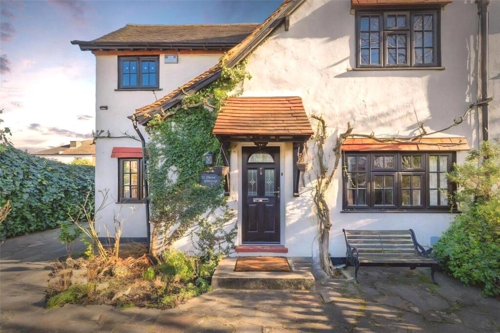 3 bed Semi Detached for rent in Harrow. From Gibbs Gillespie - Stanmore Sales