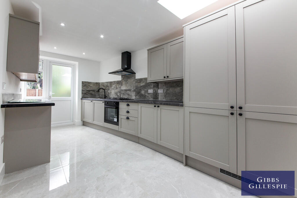 6 bed Semi Detached for rent in Hendon. From Gibbs Gillespie - Stanmore Sales