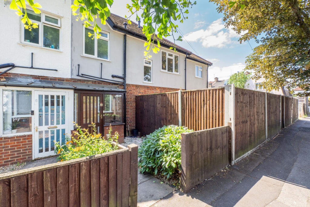 4 bed Detached for rent in Stoneleigh. From Goodfellows