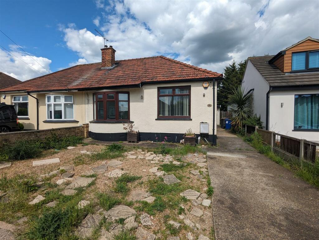 3 bed Bungalow for rent in Corringham. From Gower Dawes Estate Agent - Grays