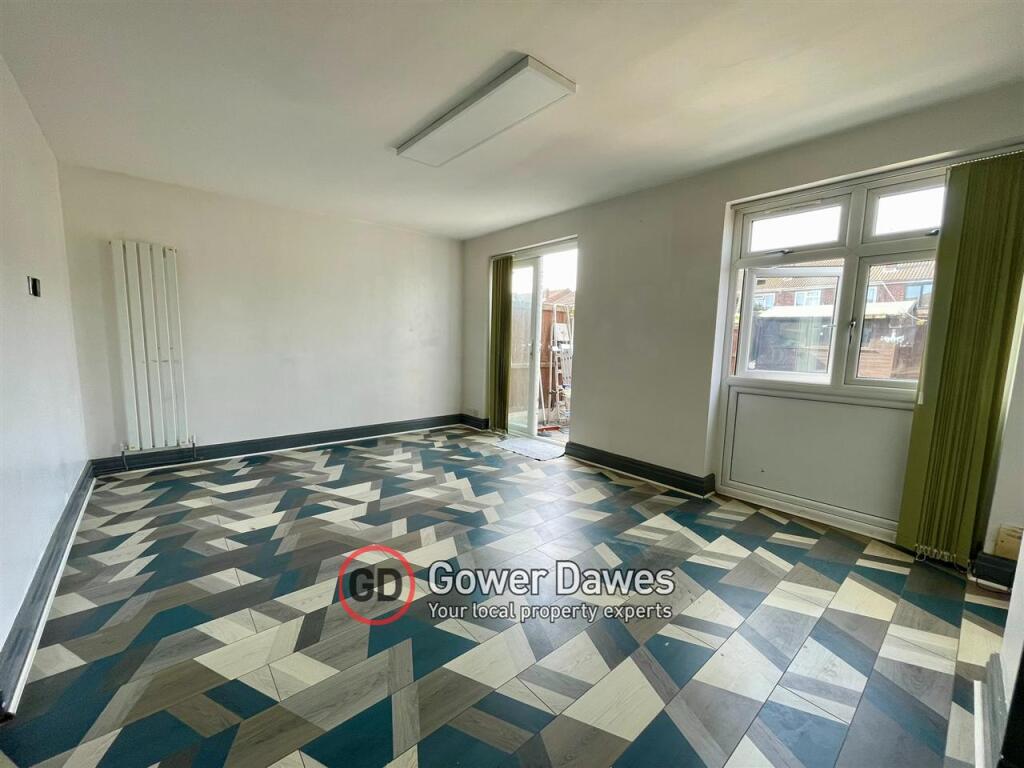 3 bed End of Terrace for rent in Tilbury. From Gower Dawes Estate Agent - Grays 3 bed End of Terrace for rent in Tilbury. From Gower Dawes Estate Agent - Grays
