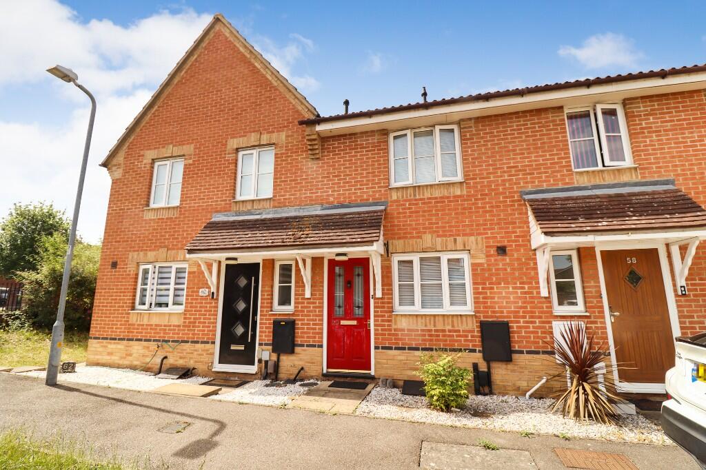 2 bed Mid Terraced House for rent in Grays. From Grant Allen Estate Agents - Grays