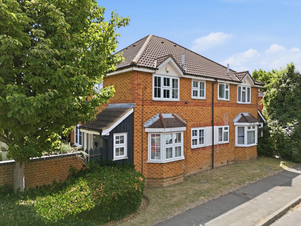 1 bed End of Terrace for rent in North Stifford. From Grant Allen Estate Agents - Grays 1 bed End of Terrace for rent in North Stifford. From Grant Allen Estate Agents - Grays