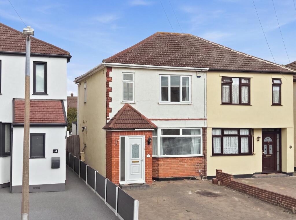 3 bed Semi Detached for rent in Aveley. From Grant Allen Estate Agents - Grays