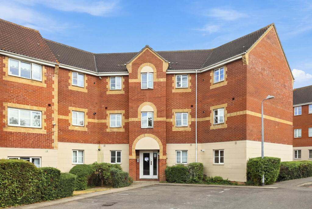 2 bed Apartment for rent in Grays. From Grant Allen Estate Agents - Grays