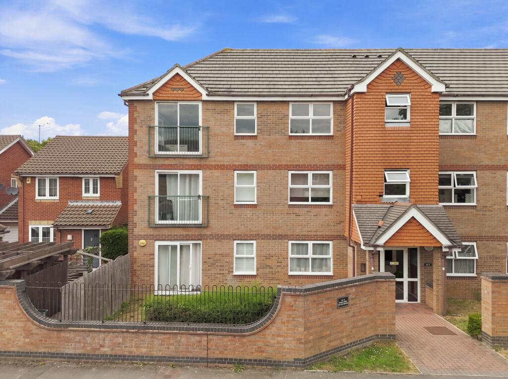 2 bed Apartment for rent in North Stifford. From Grant Allen Estate Agents - Grays 2 bed Apartment for rent in North Stifford. From Grant Allen Estate Agents - Grays