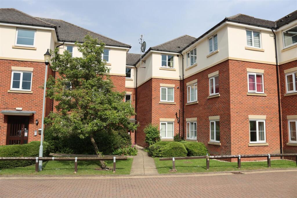 2 bed Apartment for rent in Aldridge. From Chris Foster & Daughter - Aldridge