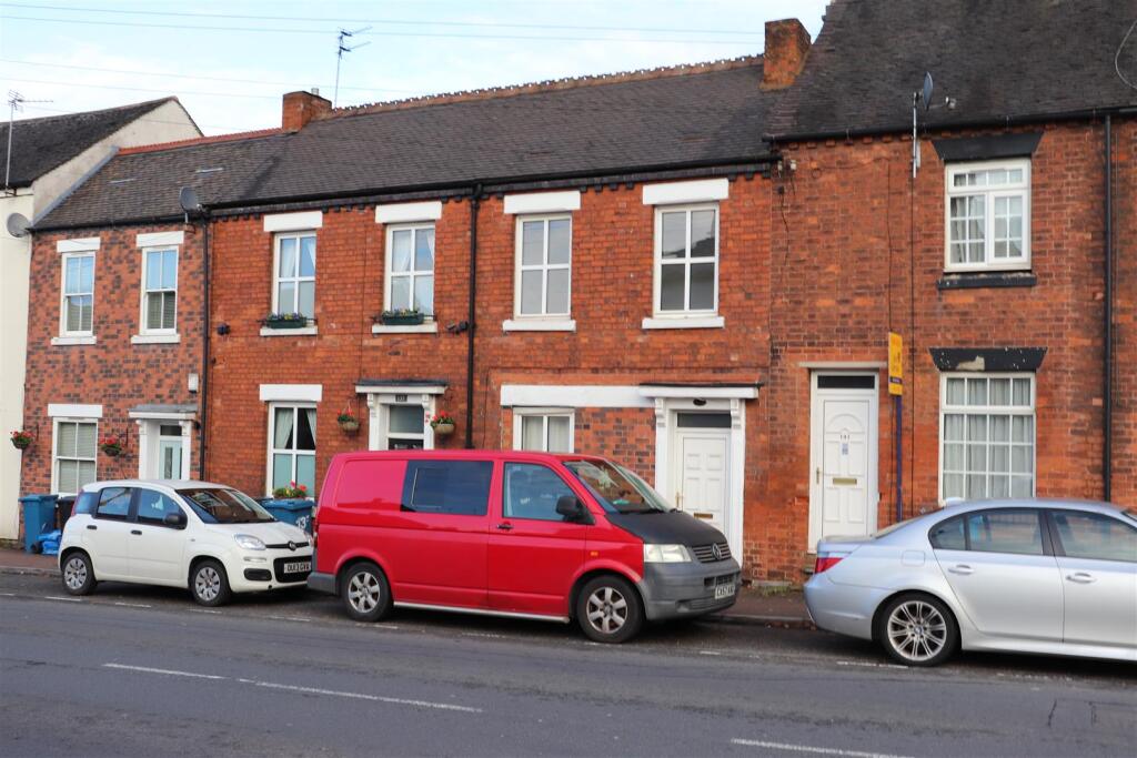 2 bed Mid Terraced House for rent in Wall. From Chris Foster & Daughter - Aldridge 2 bed Mid Terraced House for rent in Wall. From Chris Foster & Daughter - Aldridge