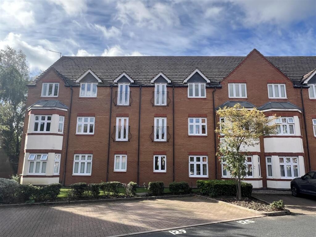 2 bed 1st Floor Flat for rent in Aldridge. From Chris Foster & Daughter - Aldridge 2 bed 1st Floor Flat for rent in Aldridge. From Chris Foster & Daughter - Aldridge