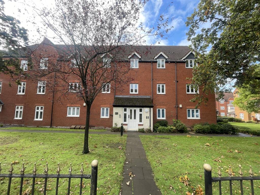 2 bed Apartment for rent in Walsall. From Chris Foster & Daughter - Aldridge 2 bed Apartment for rent in Walsall. From Chris Foster & Daughter - Aldridge