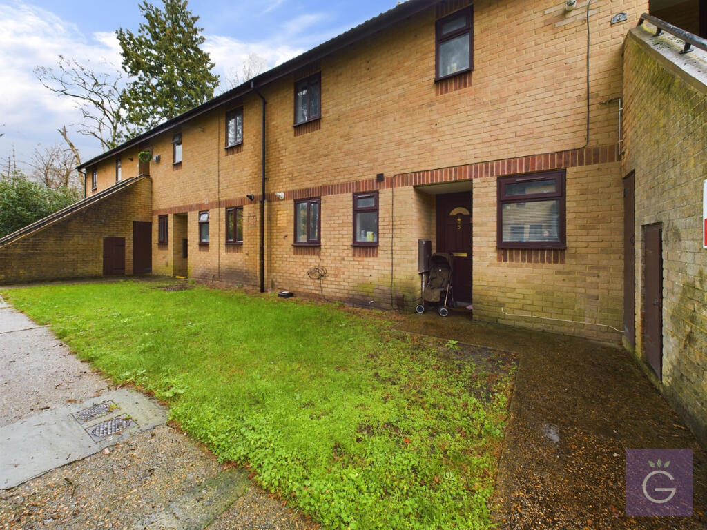 2 bed 1st Floor Flat for rent in Bracknell. From Grapevine Estate Agents - Twyford