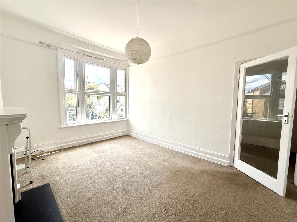 2 bed Apartment for rent in Kingston upon Thames. From Greenwoods Residential - Kingston & Wimbledon - Lettings