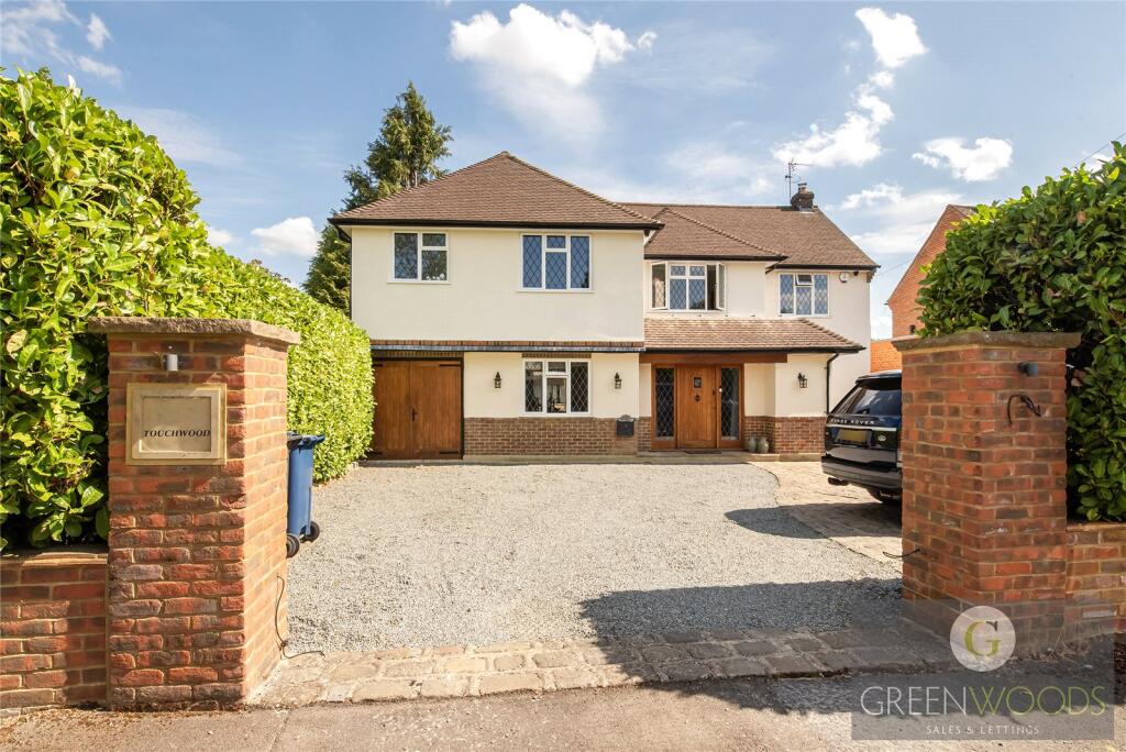 5 bed Detached for rent in Horn Hill. From Greenwoods Residential - Kingston & Wimbledon - Lettings 5 bed Detached for rent in Horn Hill. From Greenwoods Residential - Kingston & Wimbledon - Lettings