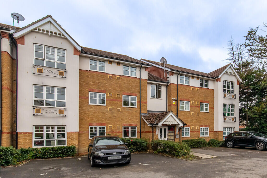 2 bed Apartment for rent in Hounslow. From Griffin Stevens - Richmond 2 bed Apartment for rent in Hounslow. From Griffin Stevens - Richmond