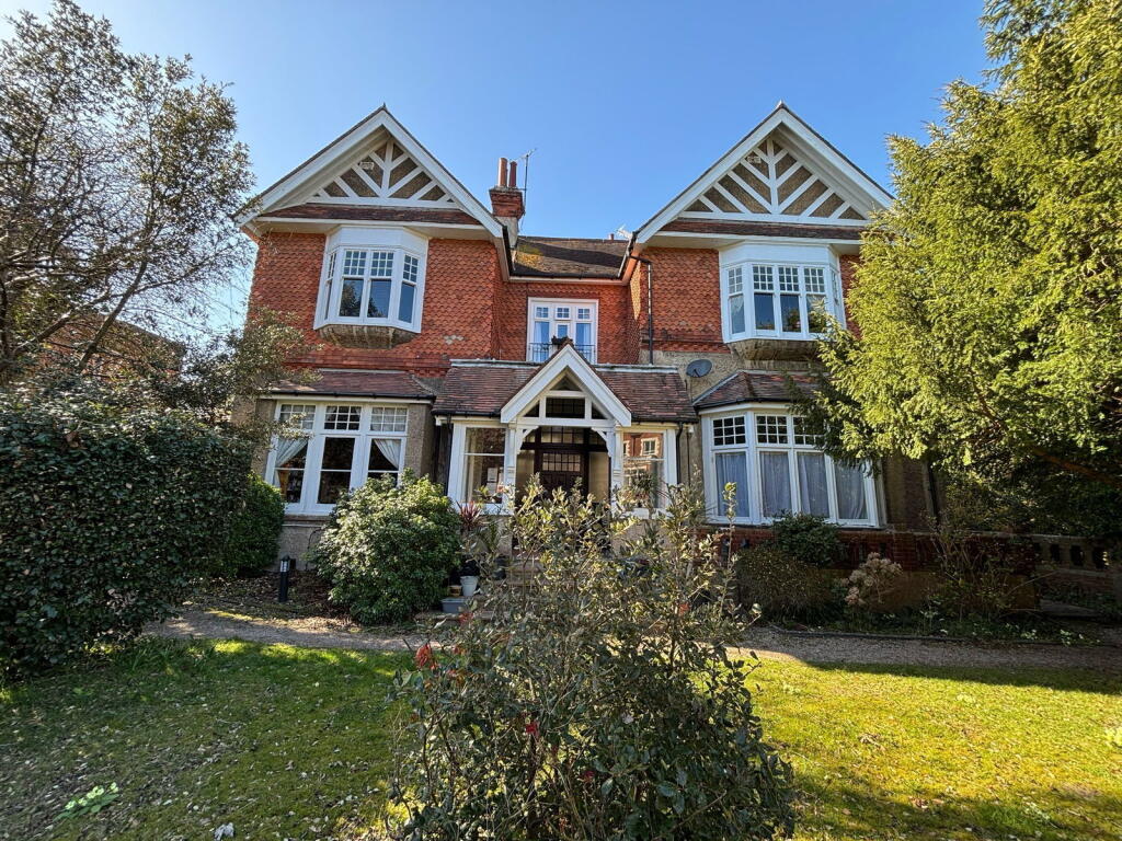2 bed Apartment for rent in Friston. From Eastbourne Property Shop - Pevensey 2 bed Apartment for rent in Friston. From Eastbourne Property Shop - Pevensey