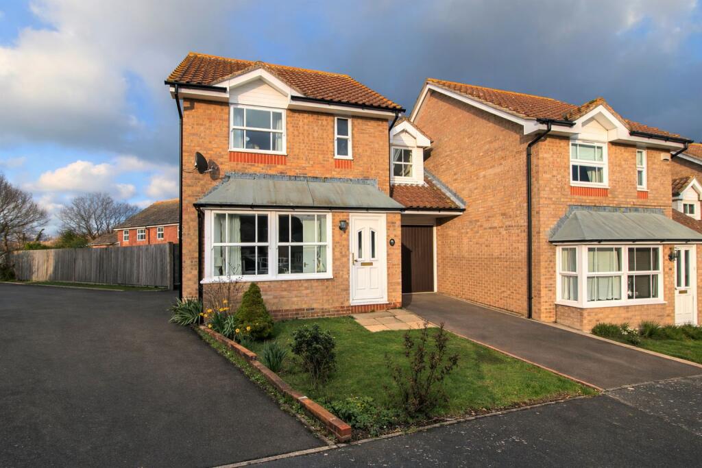 3 bed Link detached for rent in Stone Cross. From Eastbourne Property Shop - Pevensey