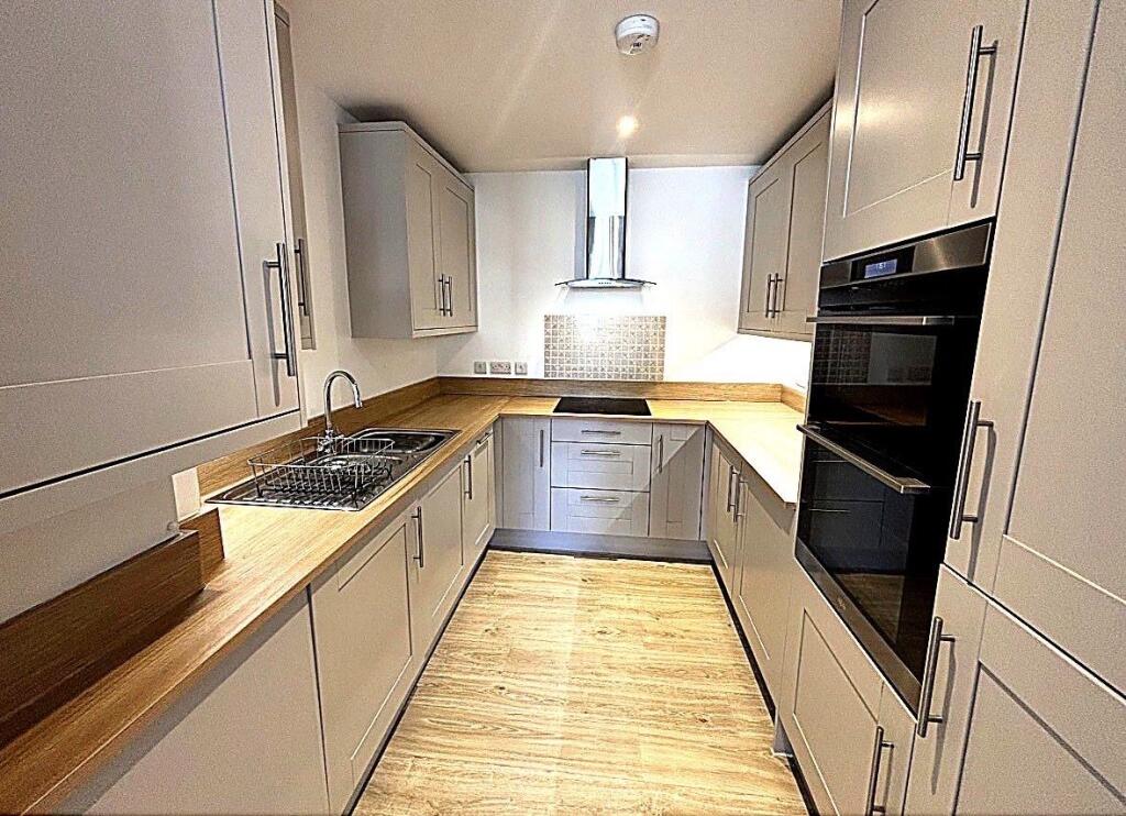 2 bed 1st Floor Flat for rent in Eastbourne. From Eastbourne Property Shop - Pevensey