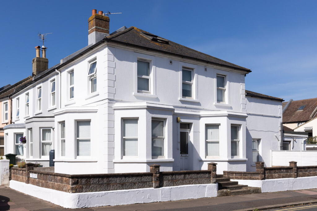 4 bed Semi Detached for rent in Eastbourne. From Eastbourne Property Shop - Pevensey 4 bed Semi Detached for rent in Eastbourne. From Eastbourne Property Shop - Pevensey