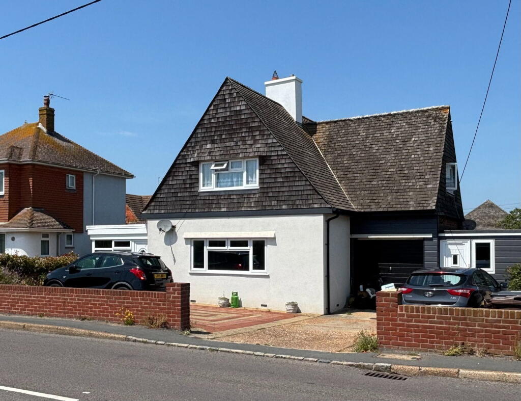 4 bed Detached for rent in Pevensey Bay. From Eastbourne Property Shop - Pevensey