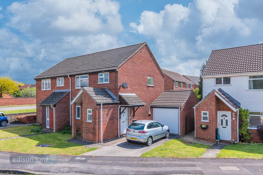 1 bed 1st Floor Flat for rent in Yate. From Edison Ford - Yate