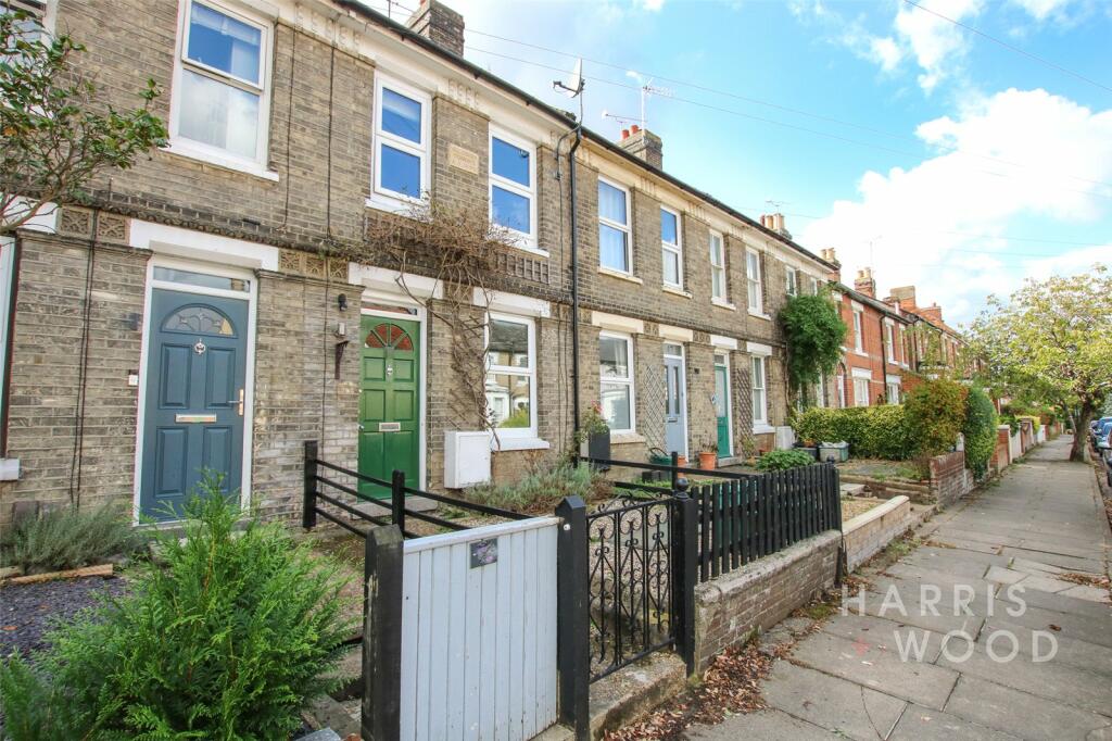 2 bed Mid Terraced House for rent in Colchester. From Harris + Wood - Colchester