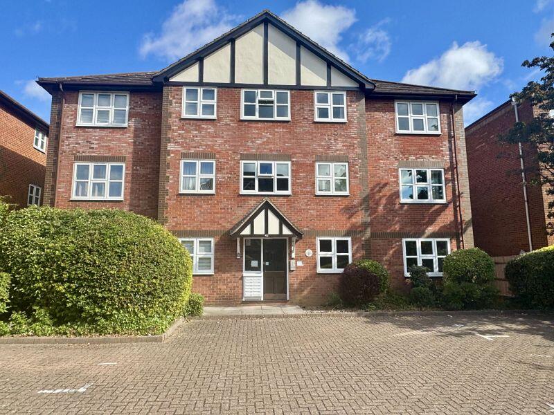 1 bed House (unspecified) for rent in Carshalton. From HES Parry & Drewett - Sutton 1 bed House (unspecified) for rent in Carshalton. From HES Parry & Drewett - Sutton