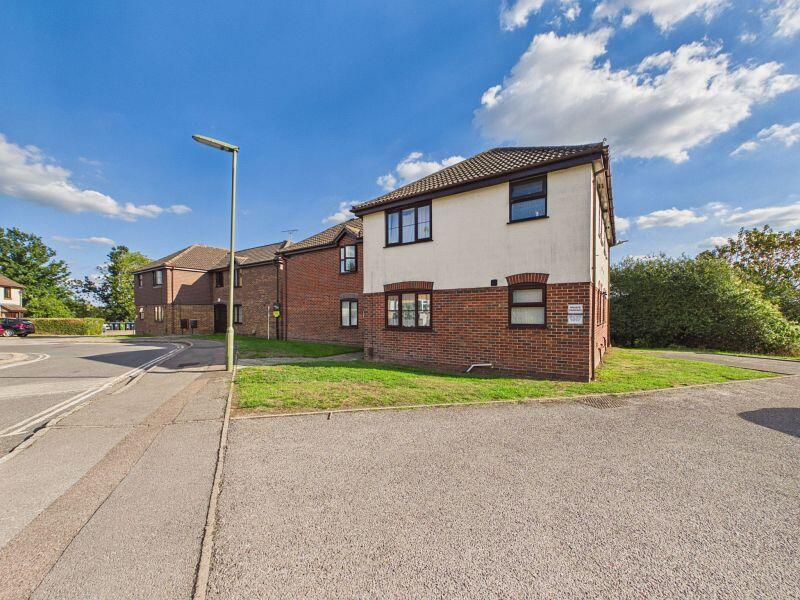 0 bed Studio for rent in Pachesham Park. From HES Parry & Drewett - Sutton