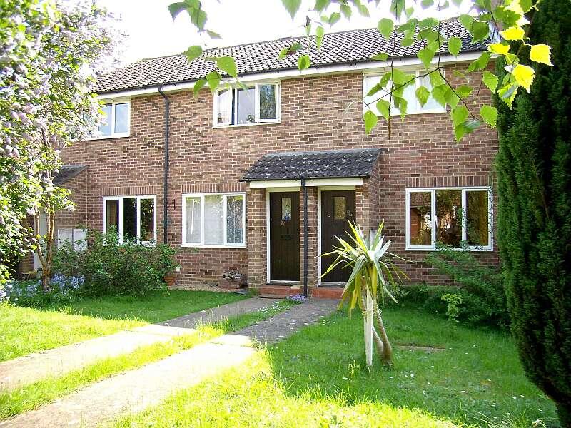 2 bed Mid Terraced House for rent in Leatherhead. From HES Parry & Drewett - Sutton