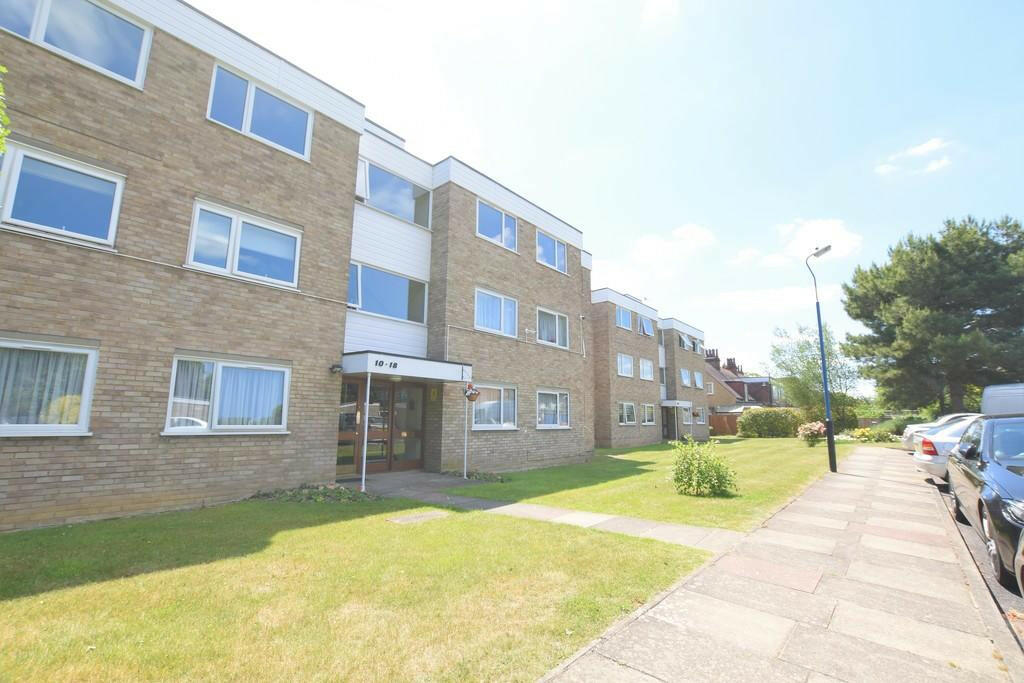 2 bed Flat for rent in Ilford. From Hills Estate - Ilford