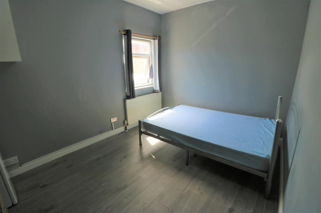 1 bed House Share for rent in Barking. From Hills Estate - Ilford